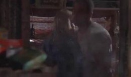 列车蛇灾在线观看,惊心动魄的蛇群入侵，在线惊悚揭秘