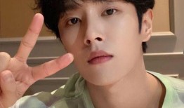 娱乐圈爆料邓为和赵露思,娱乐圈新晋情侣甜蜜互动引关注