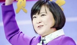 贾玲爆料花花和草草视频,花花与草草的甜蜜瞬间，视频曝光引网友热议